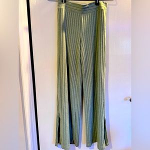 Women’s knit lounge flare pants in size XS